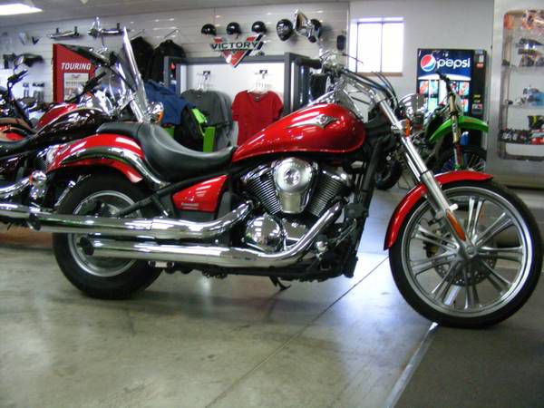 New*** 2010 kawasaki vulcan 900 custom