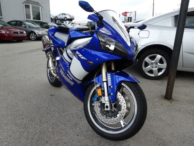 Used 2001 Yamaha YZF R1 for sale.