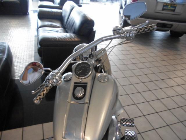 2004 Harley-Davidson FLSTF Softail Fat Boy Only 15,527 miles. POW MIA extras, US $4,051.00, image 8