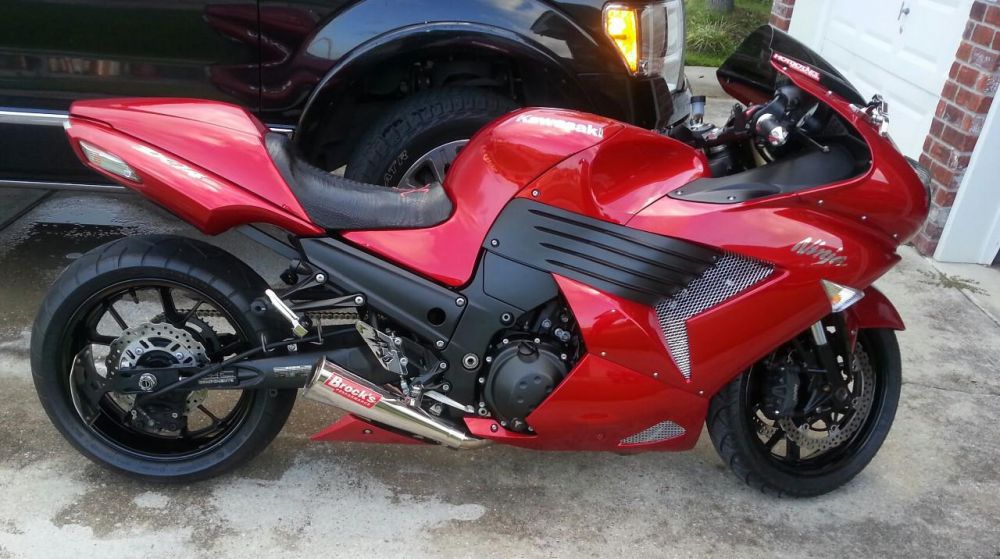 2010 Kawasaki Ninja ZX-14 Sportbike 