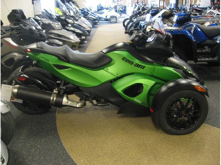 2012 Can-Am Spyder Roadster RS-S Sport Touring 