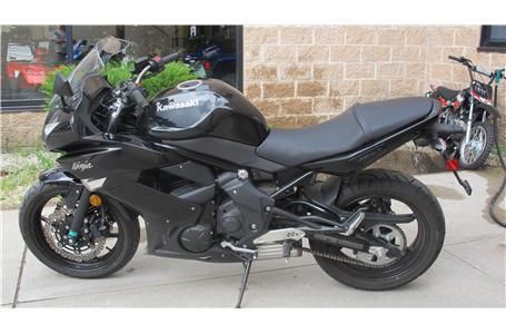 2011 Kawasaki Ninja 650 Sportbike 