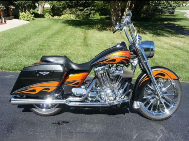 2005 - Harley-Davidson Custom Road King