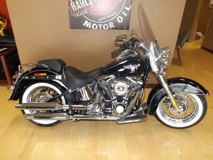 HARLEY DAVIDSON SOFTAIL DELUXE