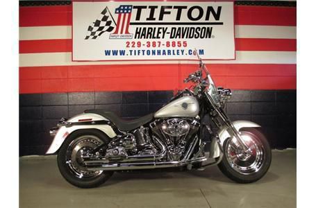 2004 Harley-Davidson FLSTFI Cruiser 