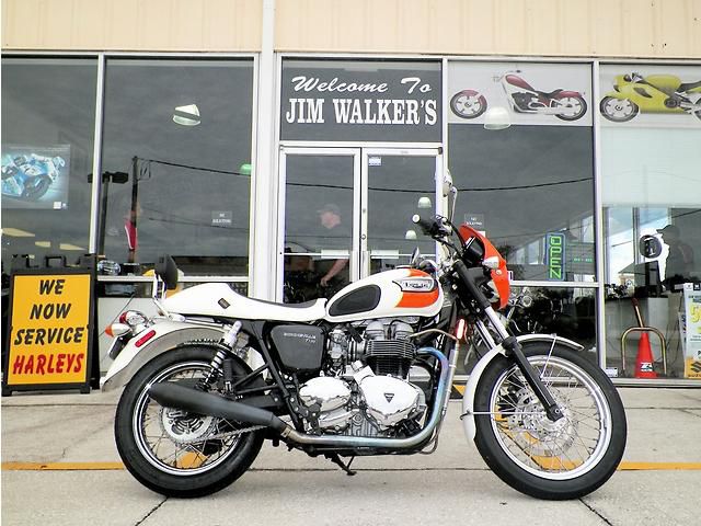 TRIUMPH BONNEVILLE T100!!! TONS OF UPGRADES!!! MUST SEE!!!