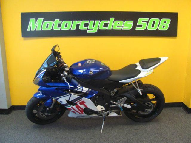 2009 yamaha yzf r6  standard 