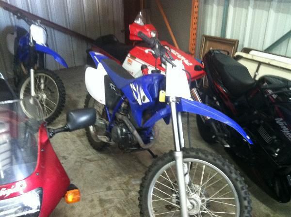 2006 yamaha tt-r230  dirt bike 