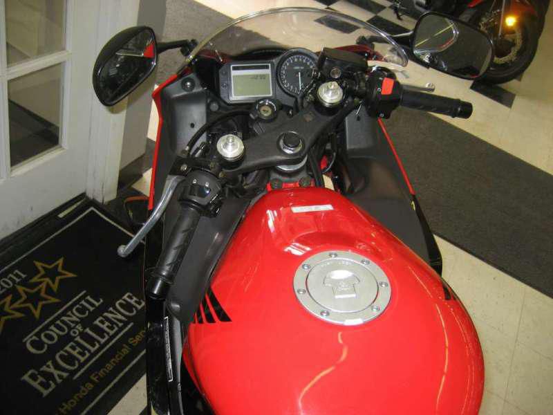 2002 Honda CBR600F4i NO RESERVE!!! 2100 Miles!!! NICE AND CHEAP!!!, US $3,151.00, image 5