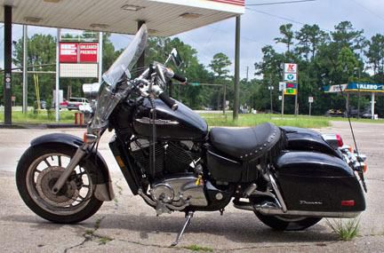 Reduced!! a million $$$ of fun for $3,499!!! 1100 touring ace, black, well kept!