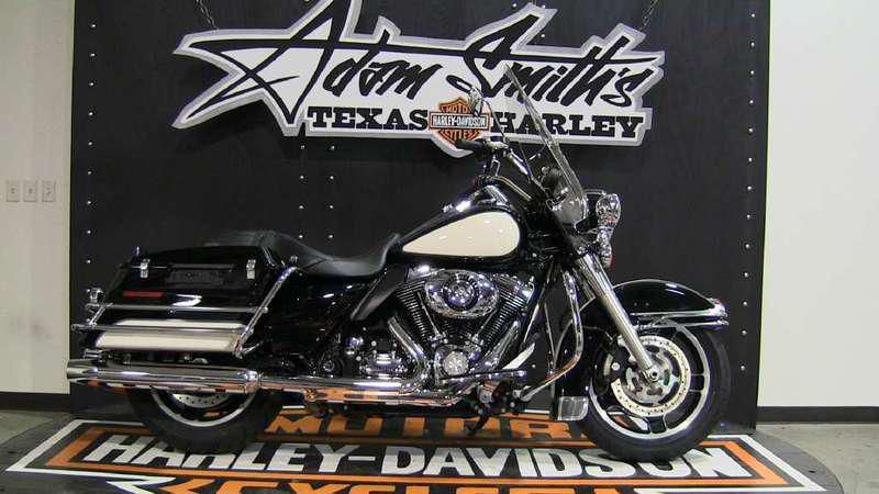 2010 Harley-Davidson FLHP Touring 