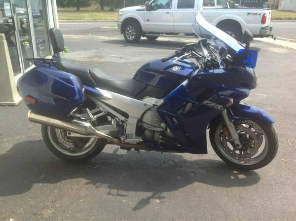 2005 yamaha fjr 1300  sport touring 