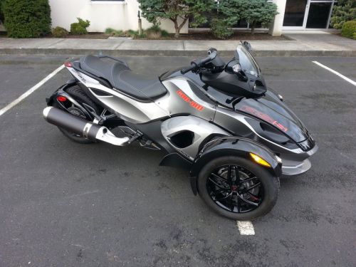 2012 can-am spyder rs-s se5