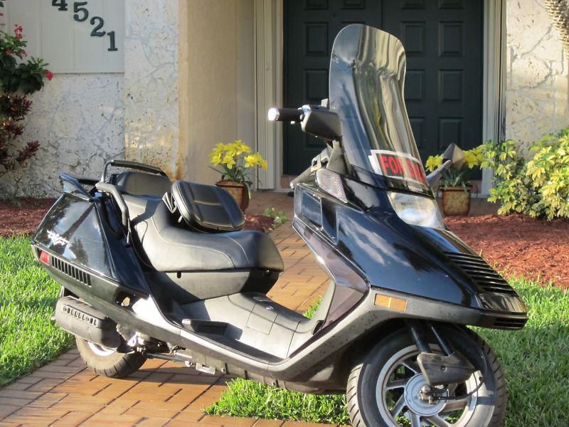 2005 honda 250 helix scooter