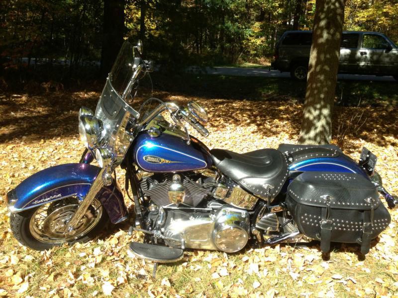 Harley-davidson heritage classic softail chrome extras, hog tunes, no reserve