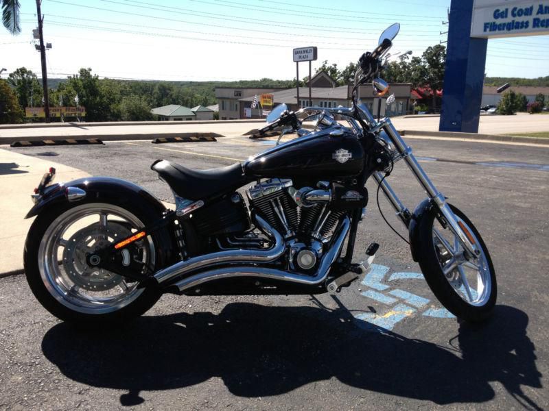 2010 harley davidson rocker c soft tail like new only 1,900 miles custom