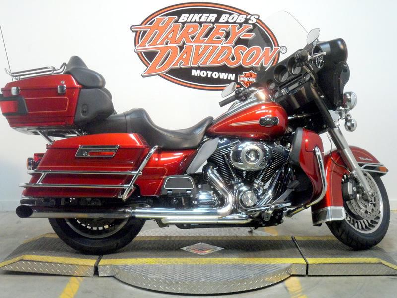 2009 Harley-Davidson FLHTCU - Electra Glide Ultra Classic Touring 