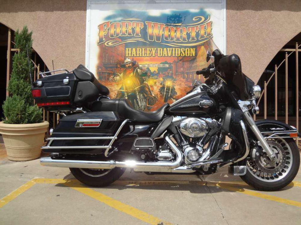 2010 harley-davidson flhtcu ultra classic electra glide  touring 