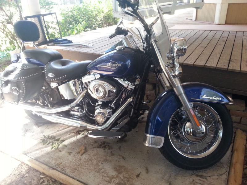 2007 blue harley heritage softail