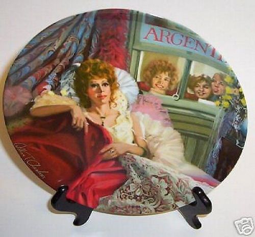 Annie &amp; Miss Hannigan 8&#034; Plate No. 9426 A Series Knowles COA Best Movies