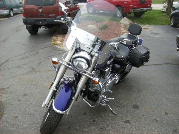 2003 Yamaha Roadstar 1600 Motorcycle Only 4k miles