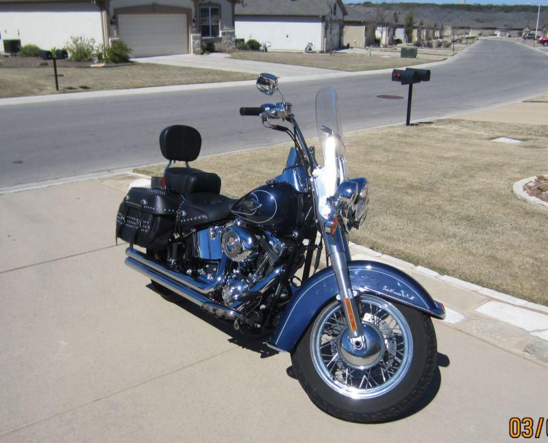 Flstc heritage, blue with 2100 miles