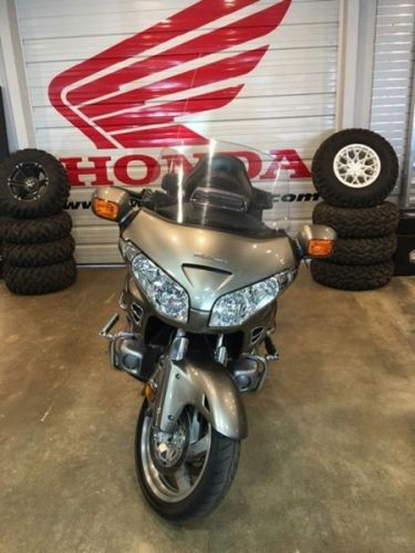 2006 honda gold wing