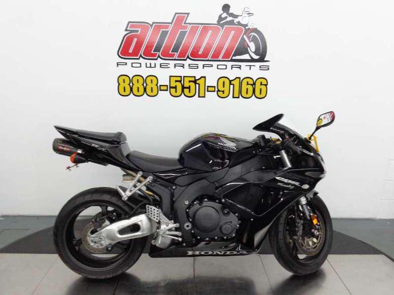 2006 honda cbr 1000rr  sportbike 