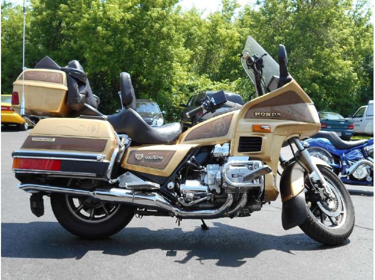1985 Honda Gold Wing 1200 Limited Edition 