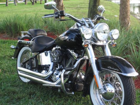 2009 Harley Davidson FLSTN Softtail Delux