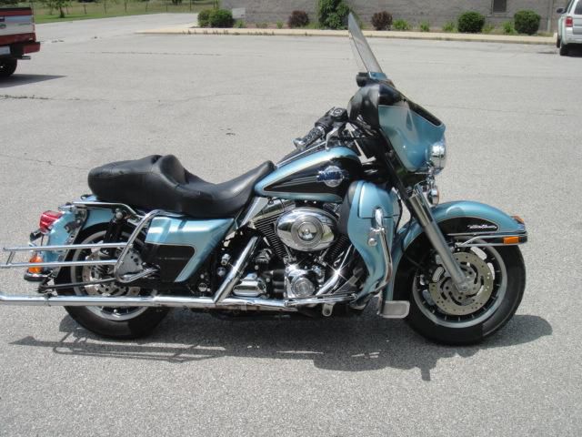 2007 Harley Davidson FLHTCUI Ultra Classic LOW RESERVE