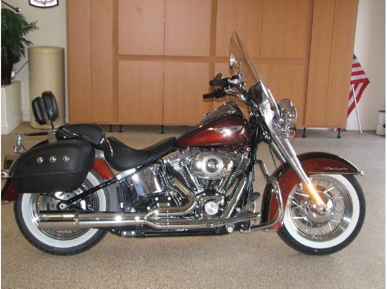 2011 harley-davidson softail deluxe cruiser 