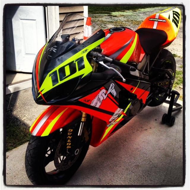 2004 gsxr 600 track/race bike