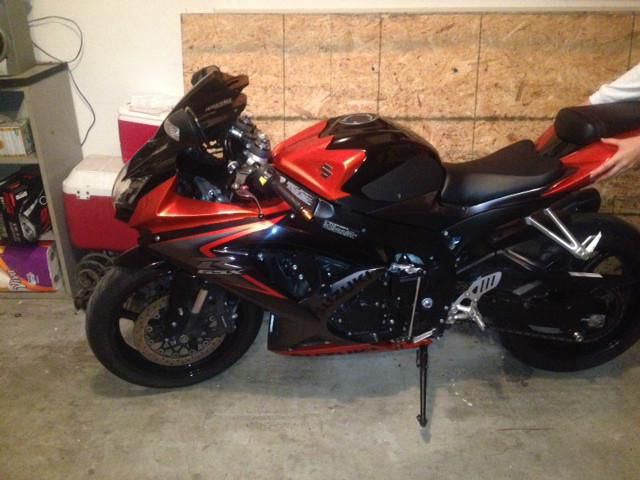 2008 suzuki gsx-r 750 sportbike 