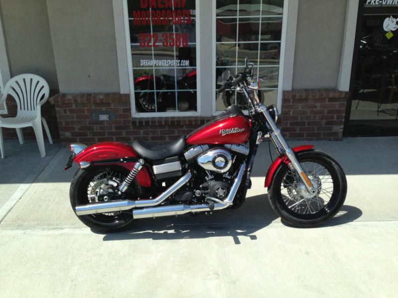 2012 dyna street bob only 228 miles! ember red sunglo! best deal anywhere!