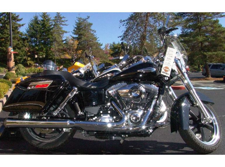 2012 Harley-Davidson FLD Dyna Switchback 