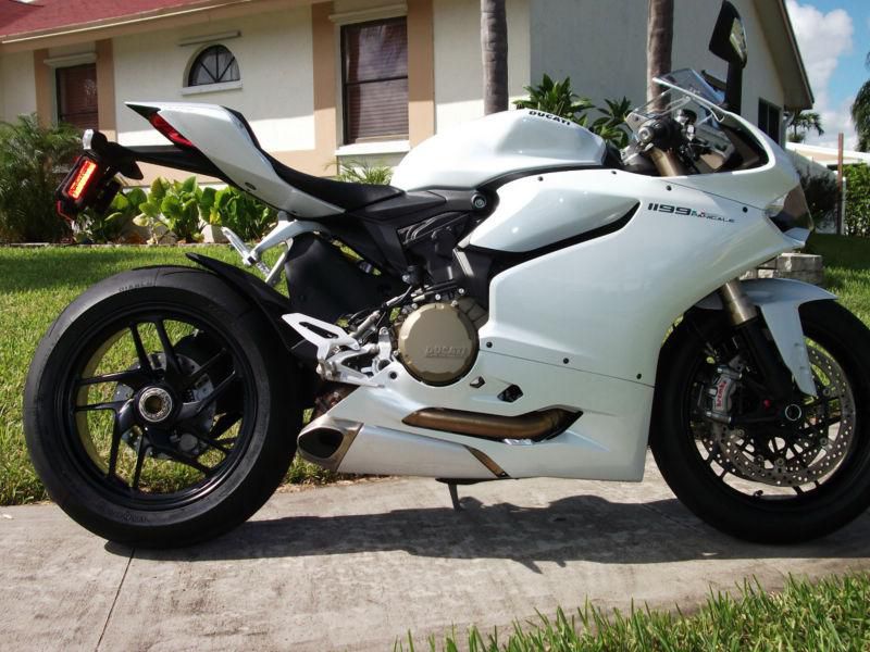 2013 ducati 1199 panigale  1199 abs  arctic white