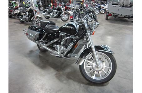 2000 honda shadow 1100  cruiser 