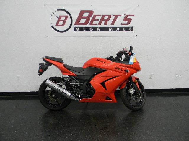 2009 kawasaki ninja 250r  sportbike 