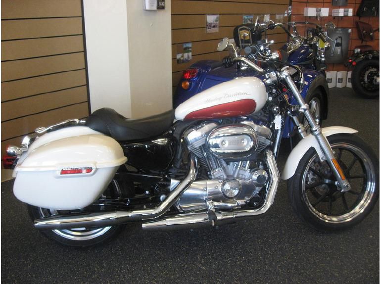 2012 Harley-Davidson XL883L - Sportster SuperLow Standard 