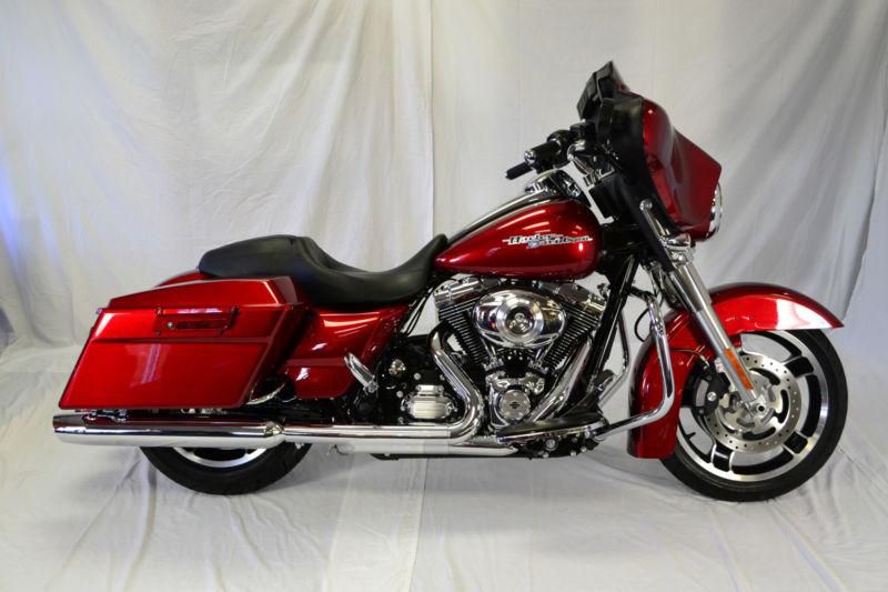 2013 Harley Davidson Street Glide - Boasts all three options! Low mileage!