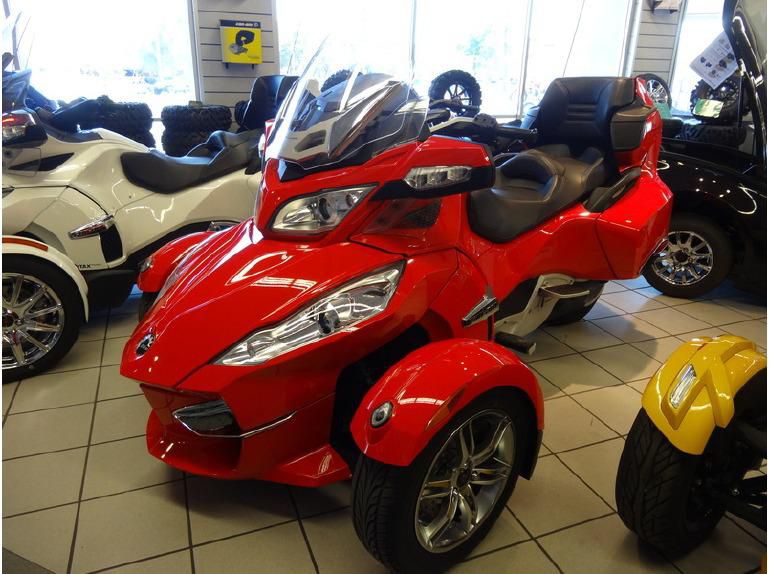 2011 Can-Am Spyder Roadster RT-S  Sport Touring , US $19,999.00, image 2
