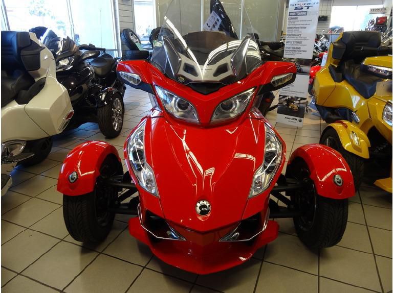 2011 Can-Am Spyder Roadster RT-S  Sport Touring , US $19,999.00, image 3