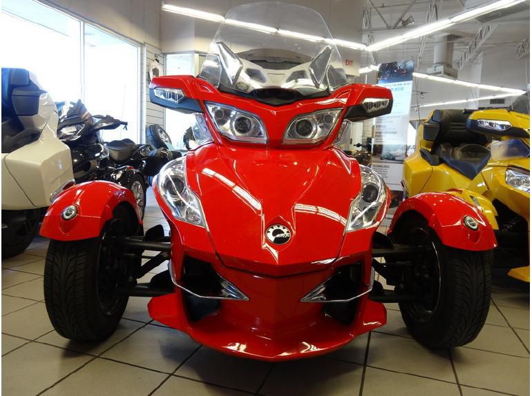 2011 Can-Am Spyder Roadster RT-S  Sport Touring , US $19,999.00, image 9