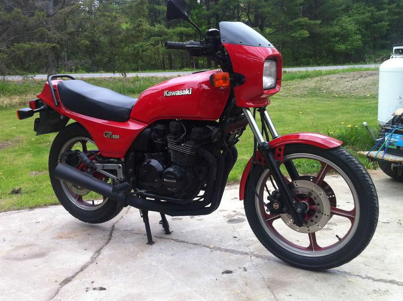 Classic sport bike. 4 into 1 pipe.