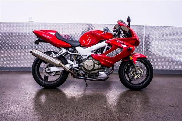 2001 Honda SuperHawk VRT1000F Motorcycle ♕