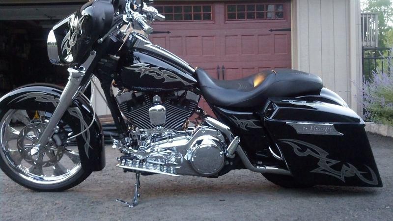 Harley davidson custom street glide