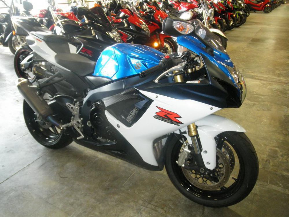 2011 suzuki gsx-r750  sportbike 