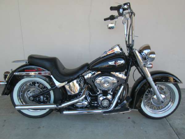 2009 Harley-Davidson FLSTN Softail Deluxe
