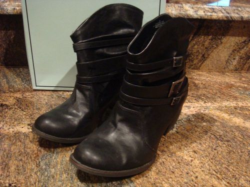 Girl Mia Boots - Desperado- Used - size 8 excellent condition